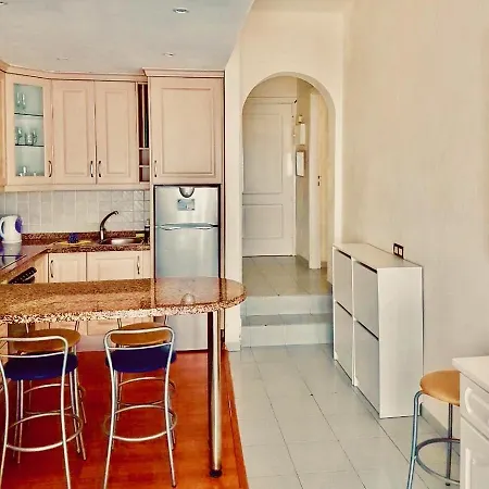 شقة Beachfront Amazing Apartment *